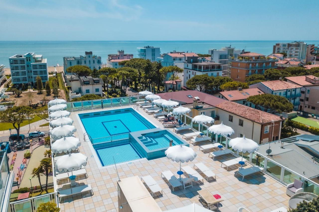 Hotel Colombo Lido di Jesolo Exterior foto